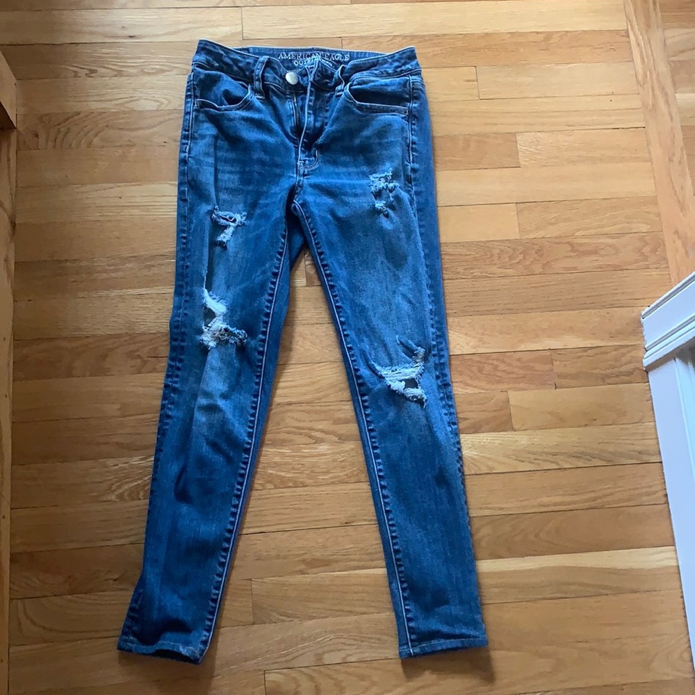 Ripped skinny jeans American eagle